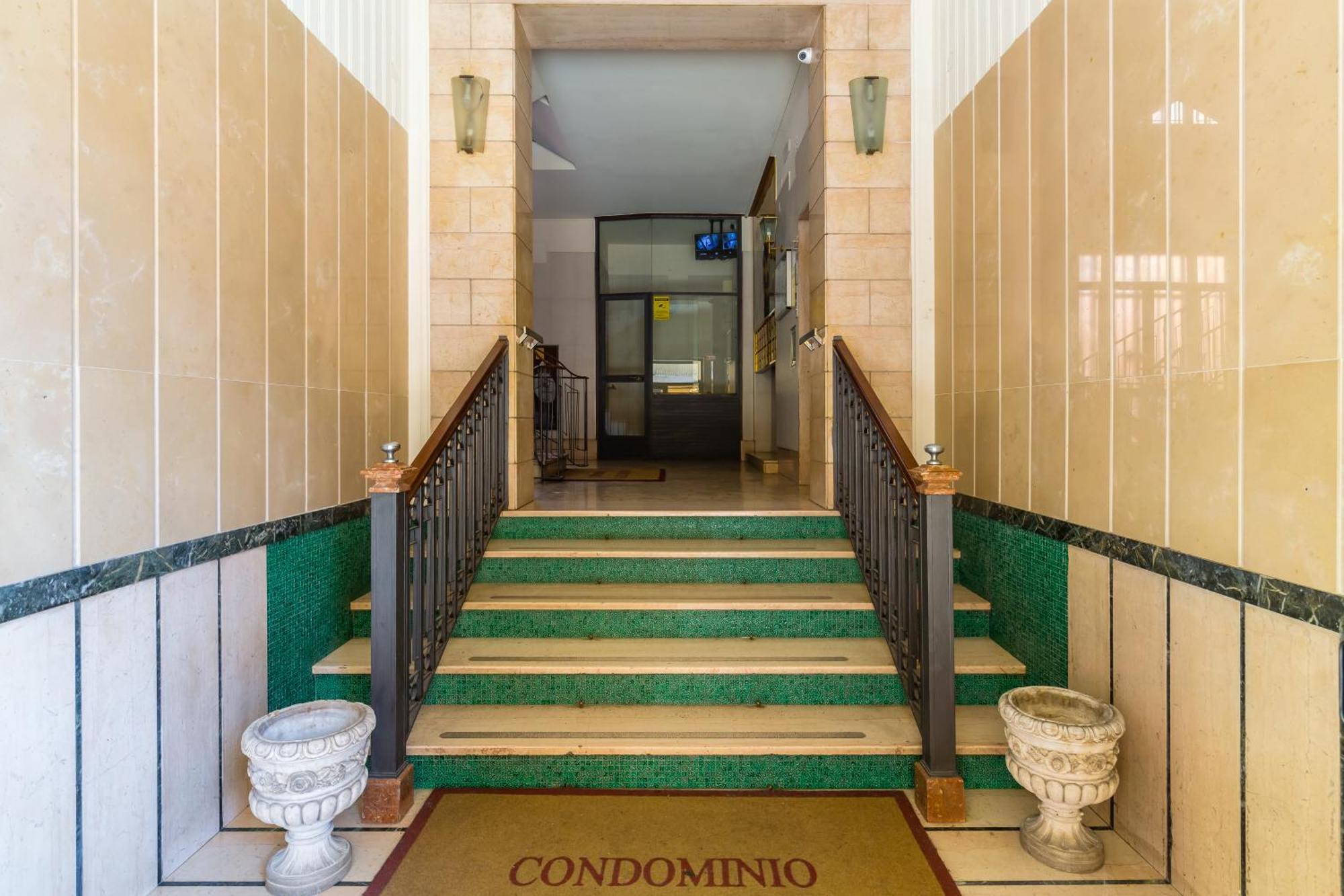 Alehouse At Napoli Expo By Napoliapartments Esterno foto